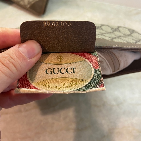 Vintage Gucci GG Foldover Clutch Canvas PVC - Accessory Collection - Picture 7 of 13